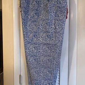 Blue and White Patterned capri pants